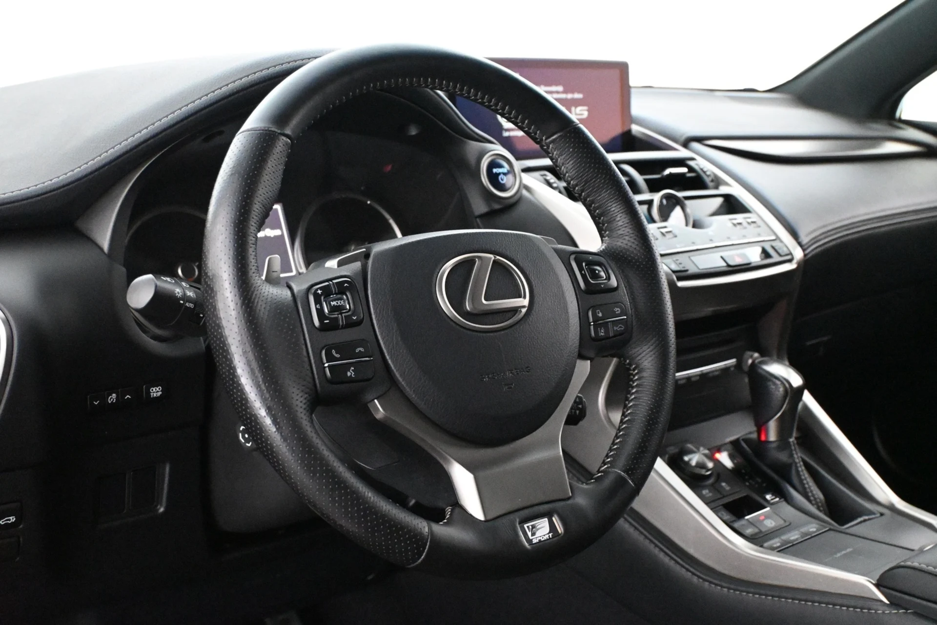 Car Image - 5WAv8O9Ei6CsI8p5bpp0bM