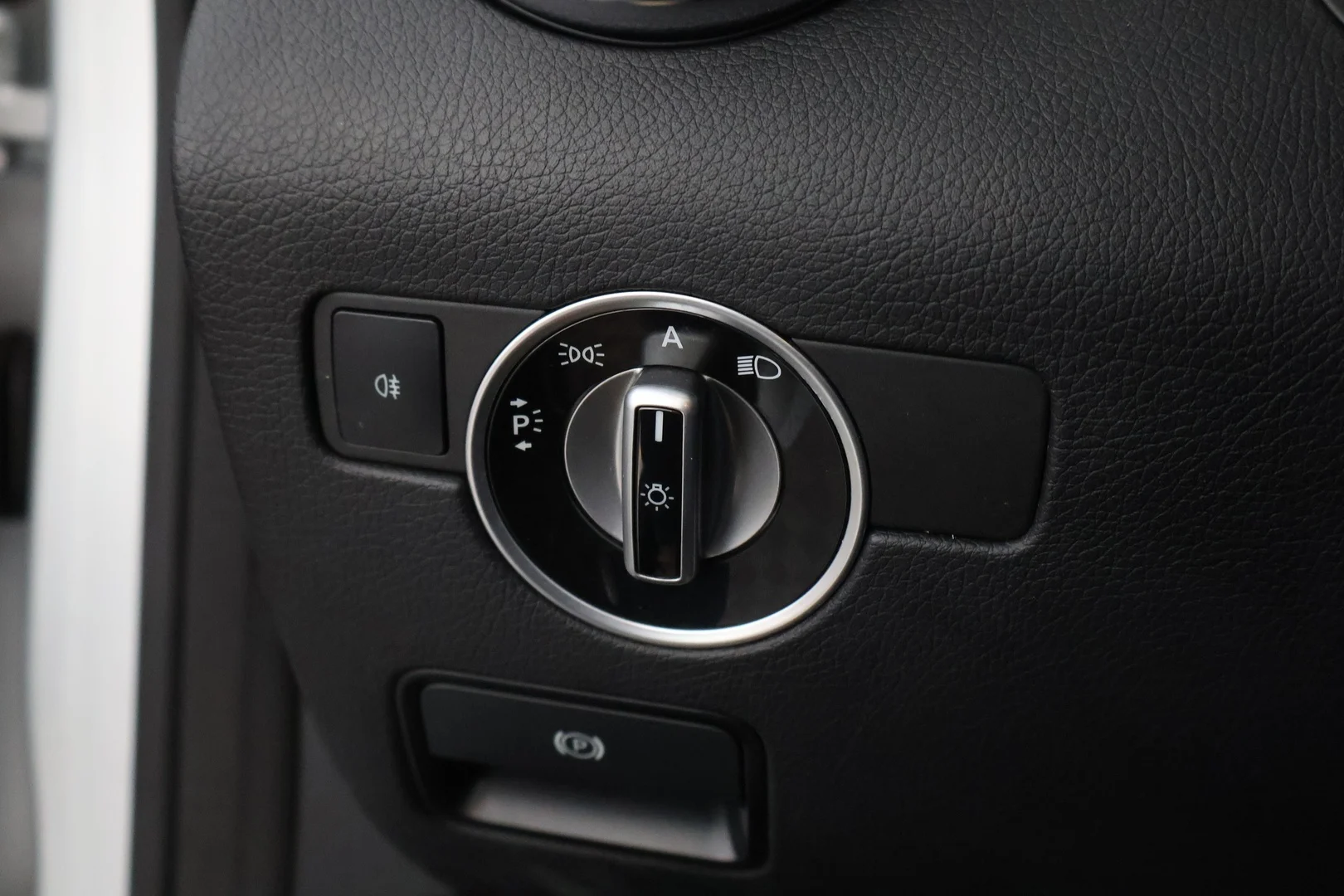 Car Image - 4Cq0nqQN7TJqF3j85quyHQ