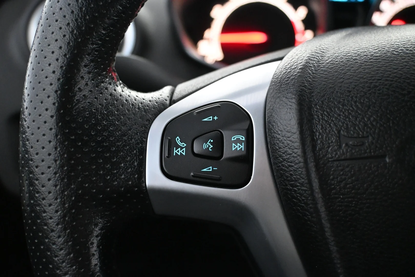 Car Image - 637HVJiGSxvcXECI3fhvBv