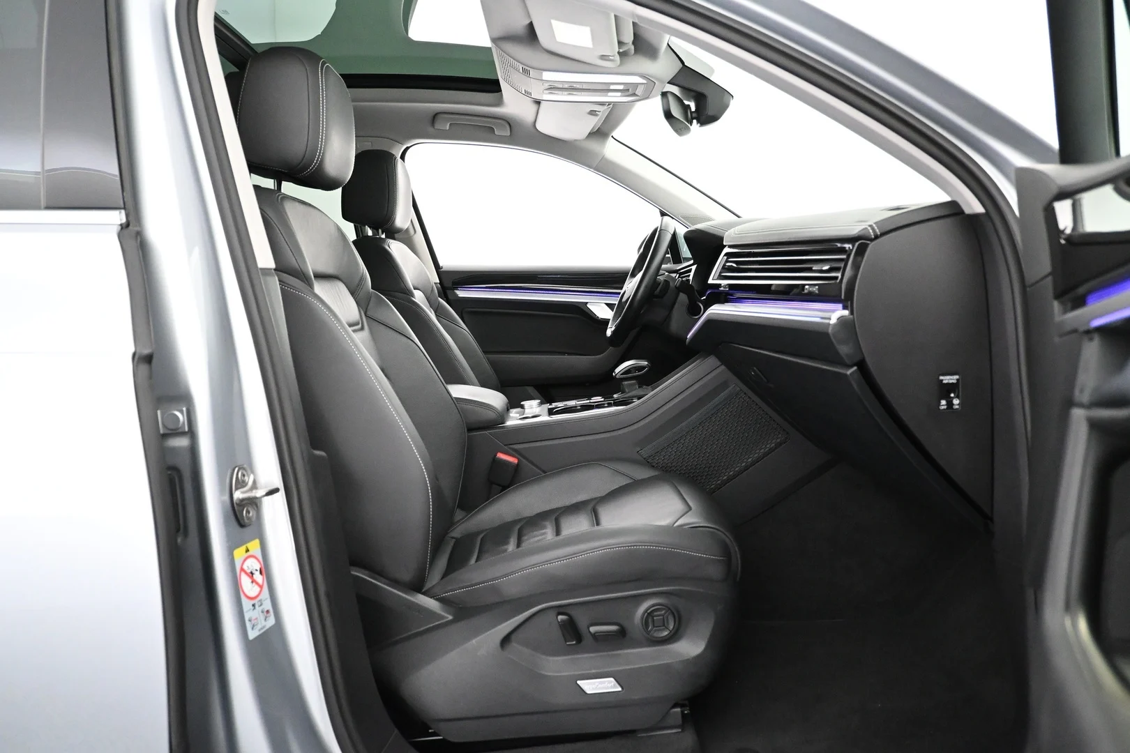 Car Image - PG3jZk6VRWkdzr5Cvq8AX