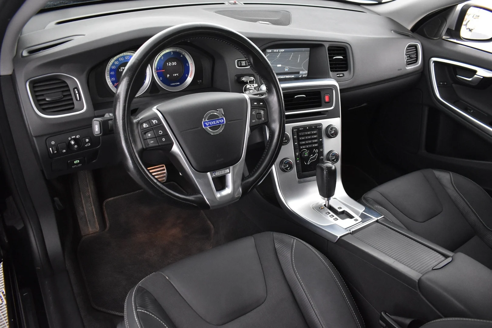 Car Image - 5rTYdScGb0NqgNP4ChC4b4