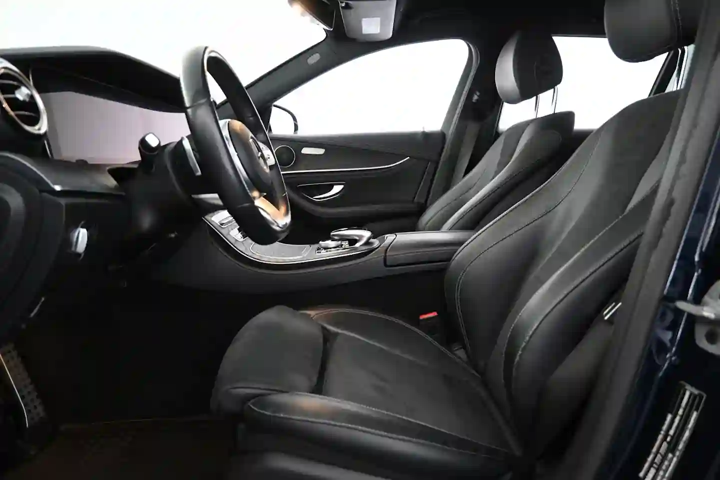 Car Image - 71IW2sAanS9mUPWxxe3yV9