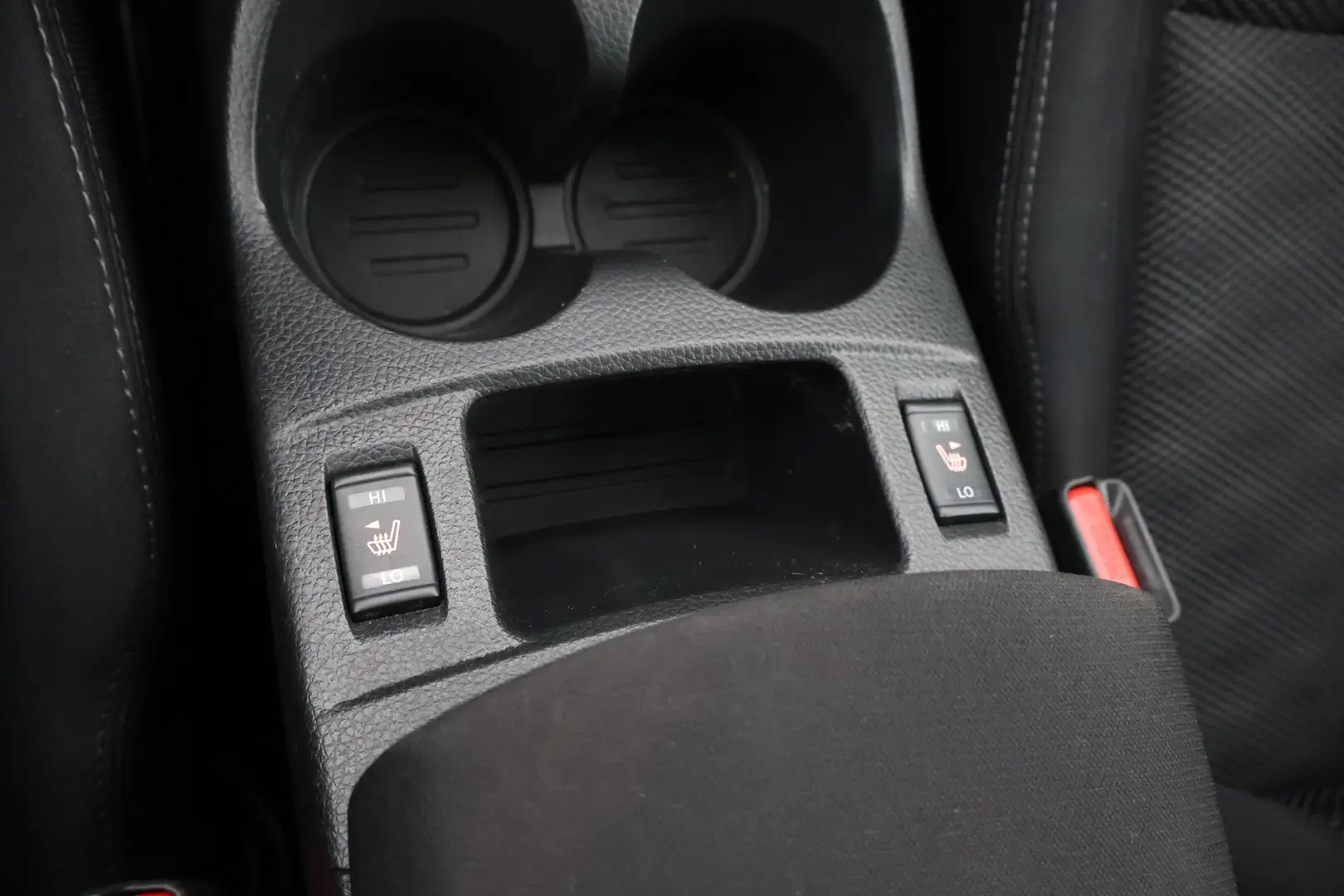 Car Image - 9PKzAbJ5qIHGk6Czz3FcW