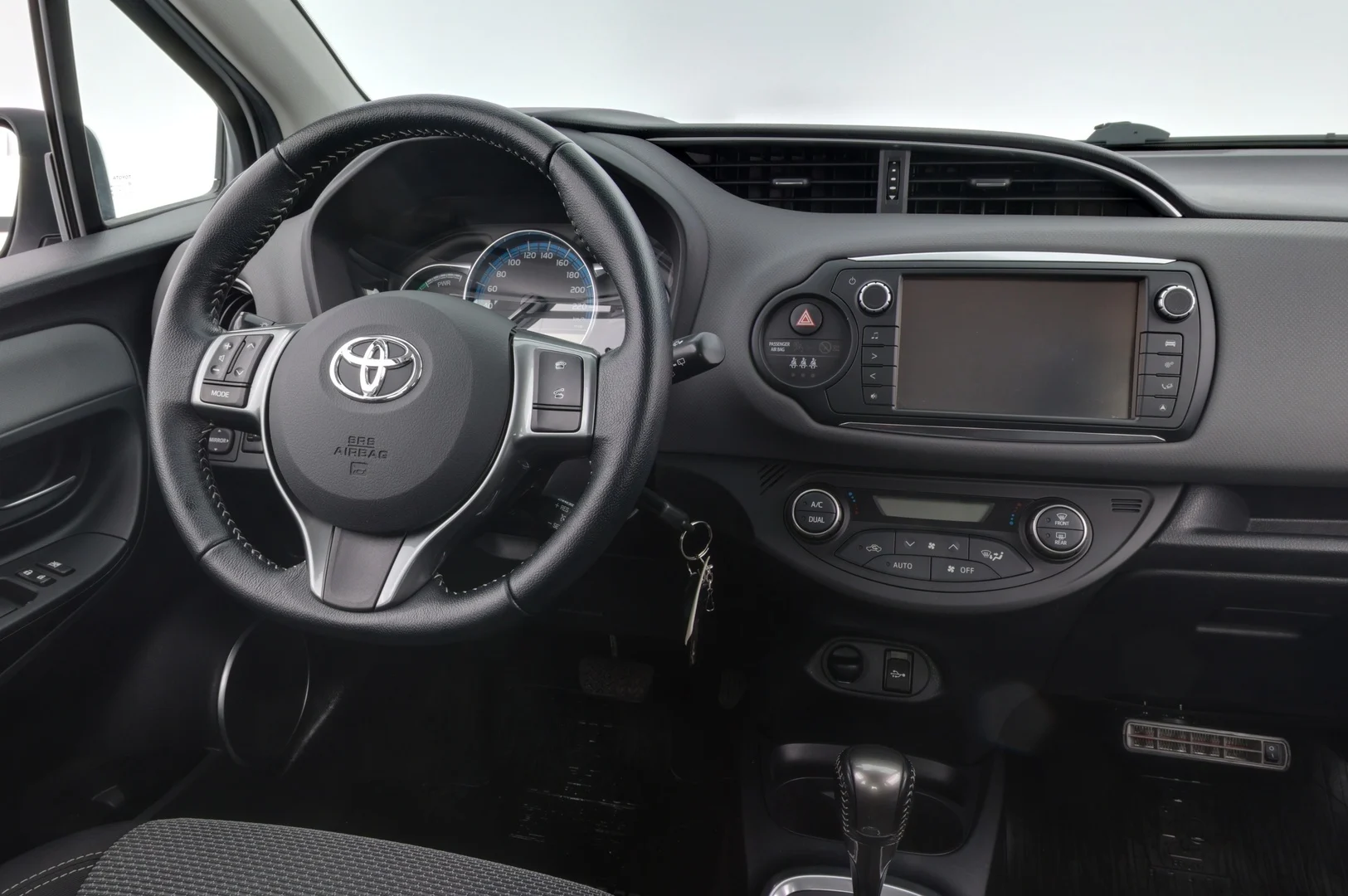 Car Image - 7Hv9gjzARlqtzPF3TknKdc