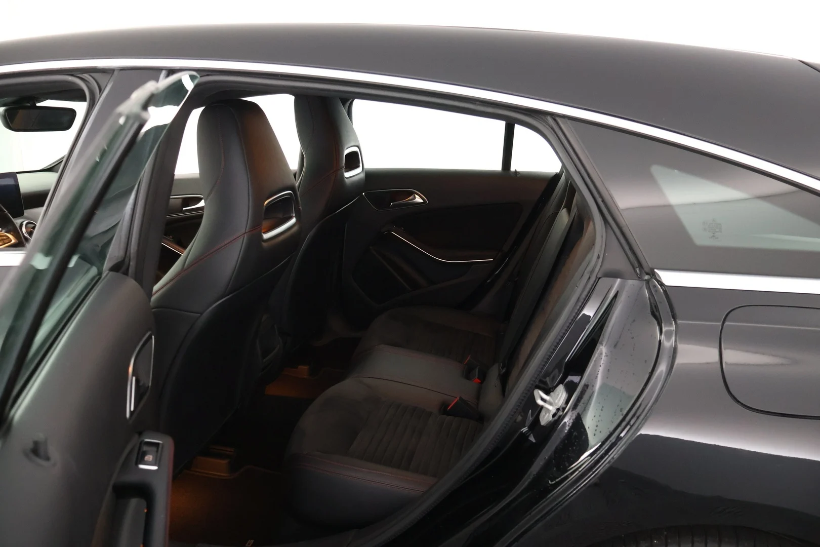 Car Image - 4sfT0wTEpKyYtcRwH9qccb