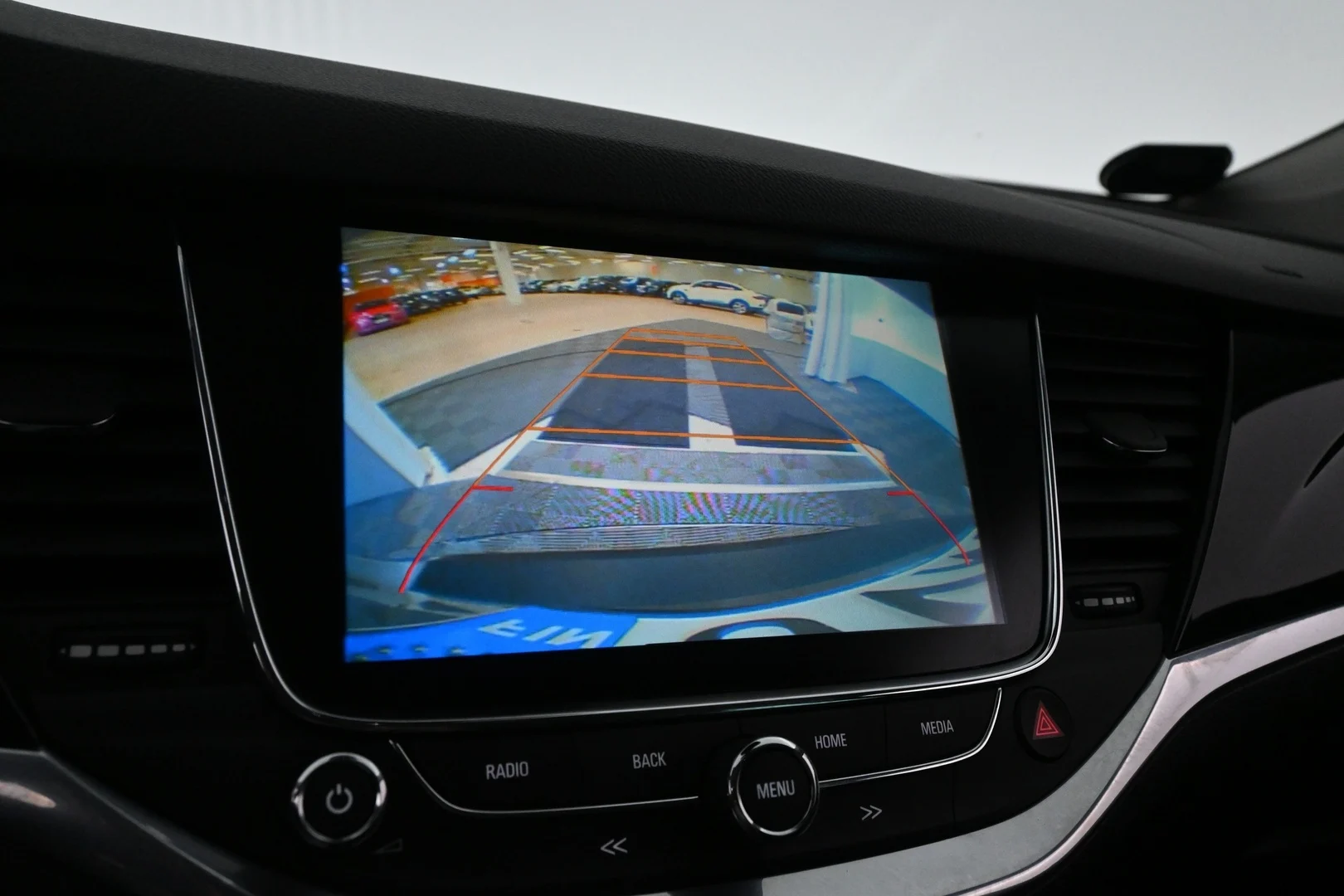 Car Image - 4xztEDkDkbkd2HqHJqp3tU