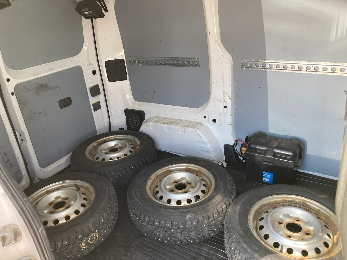 Car Image - 5yDuwsIdQCFk0UH4DMqt6x