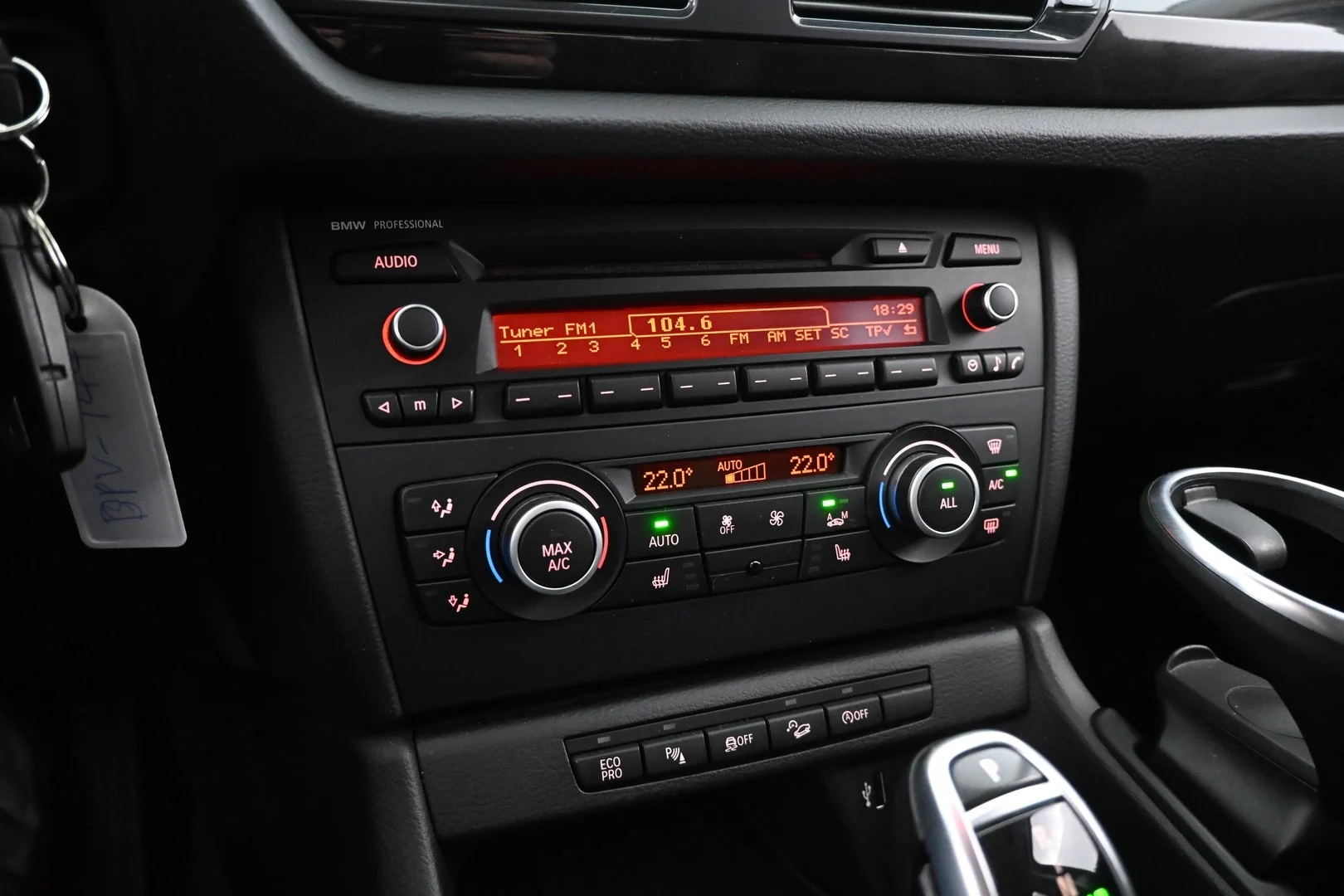 Car Image - 5v1FVGQYMEpBqs8xFfDkg8