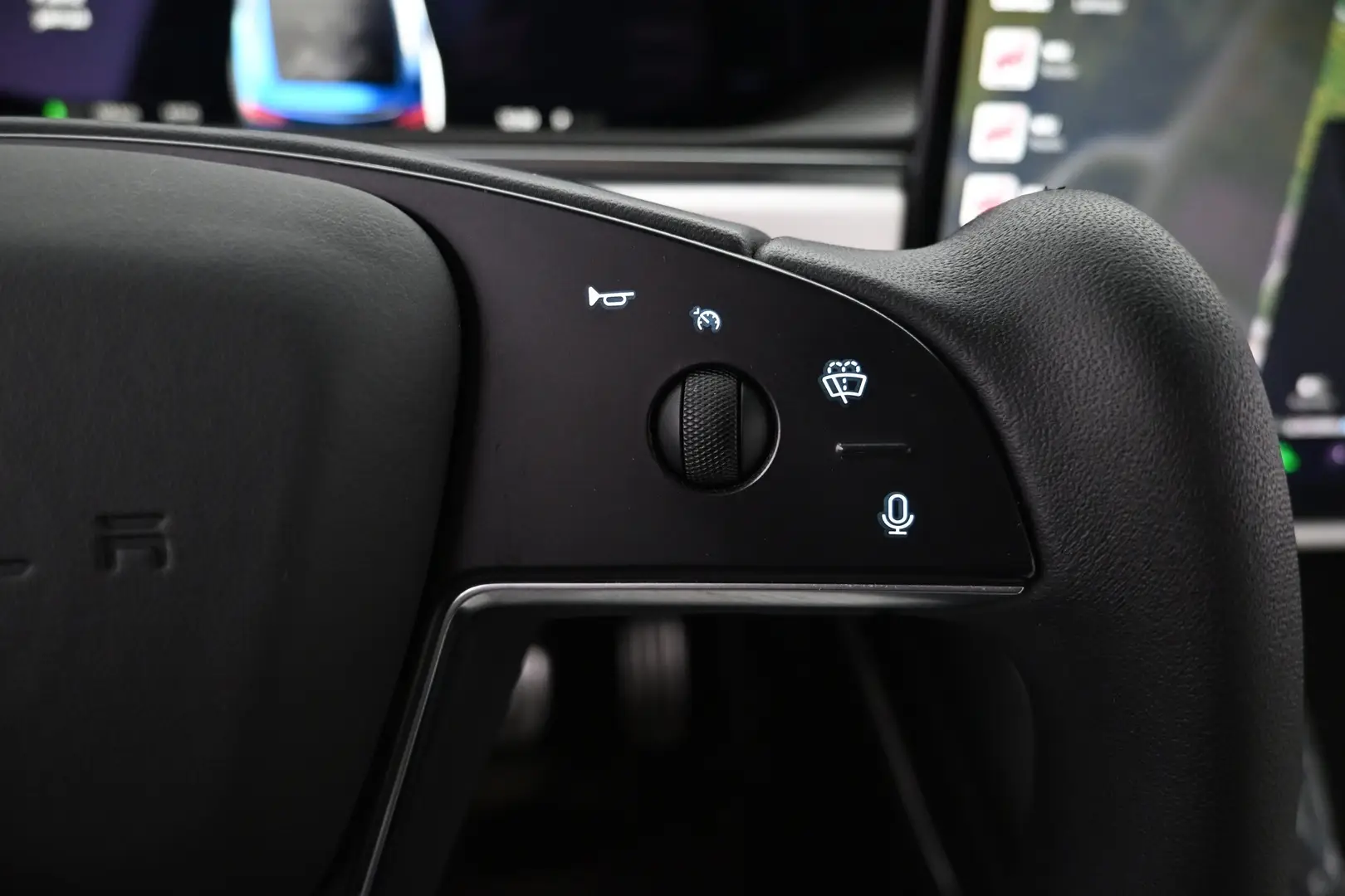 Car Image - n9QosoVJpZkFx7atrNsF8