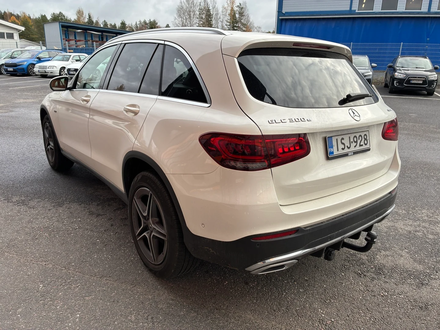 Car Image - 2OF3QiKKg0AWBIaq1xOgNC