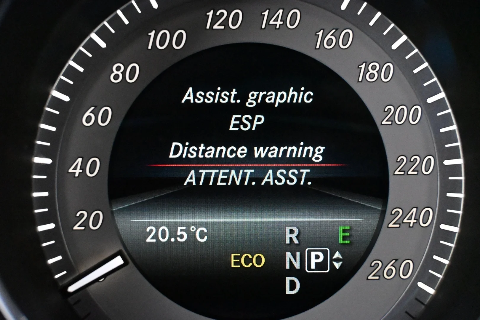 Car Image - 4Q6X8glInD3tE3VRf6hC4m