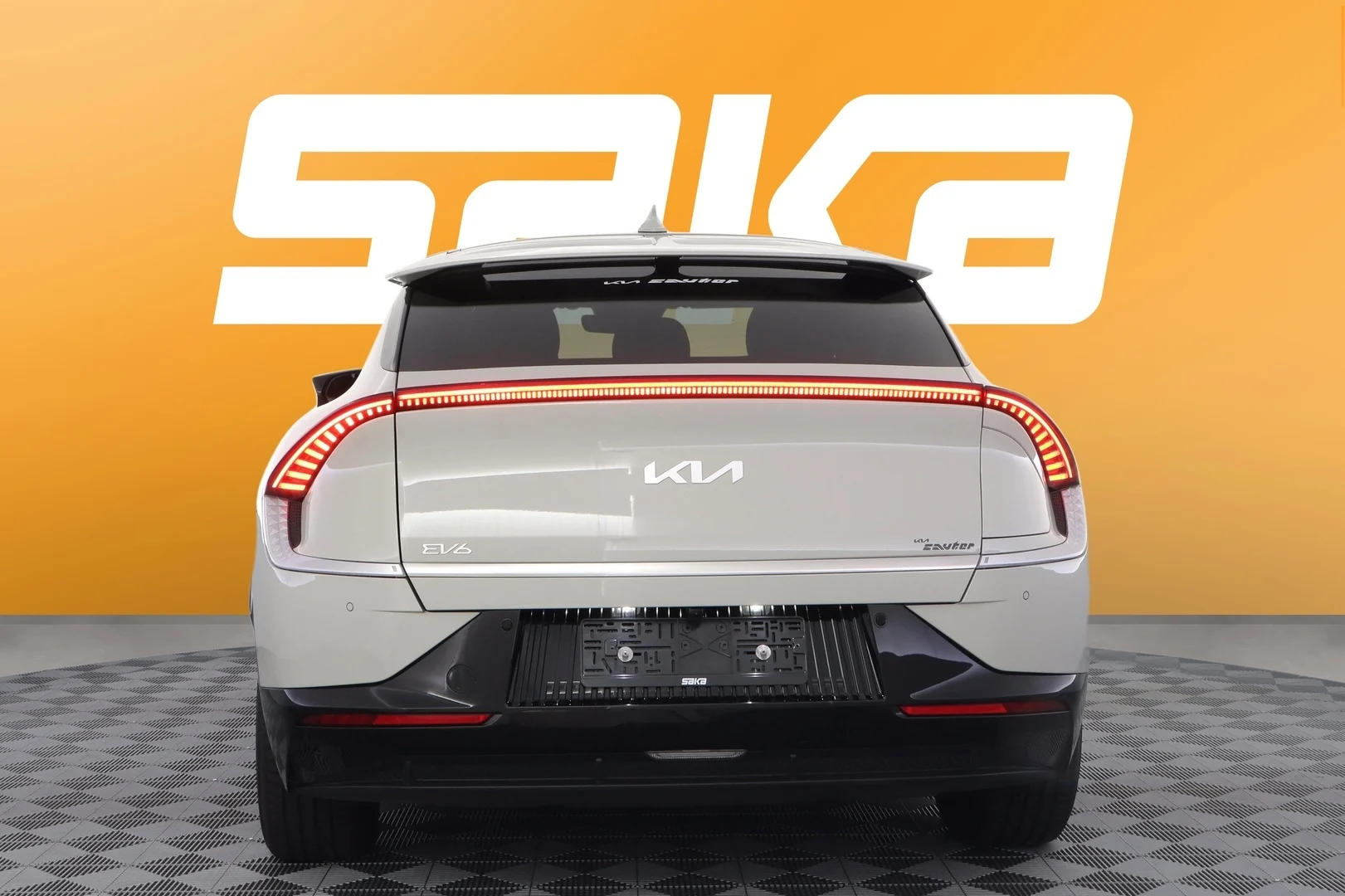 Car Image - 6wL5hFqIMMDMcGancXDZpl