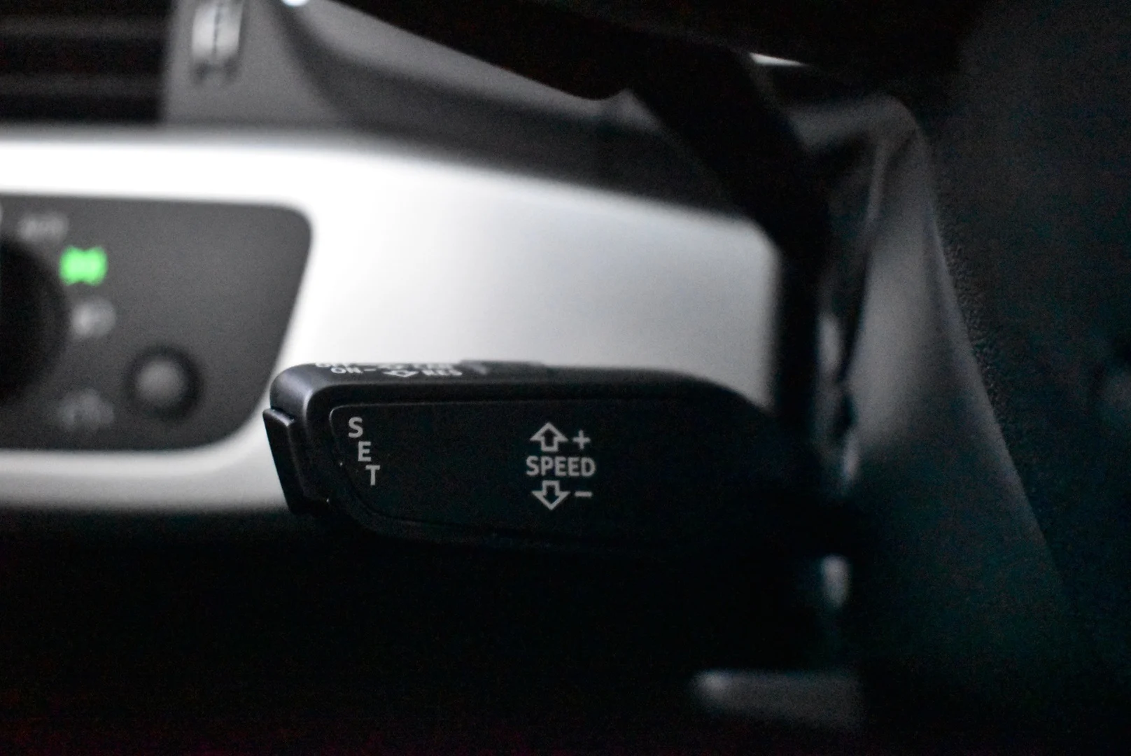 Car Image - 52gKKVGdm4ulDCVF41dg7t