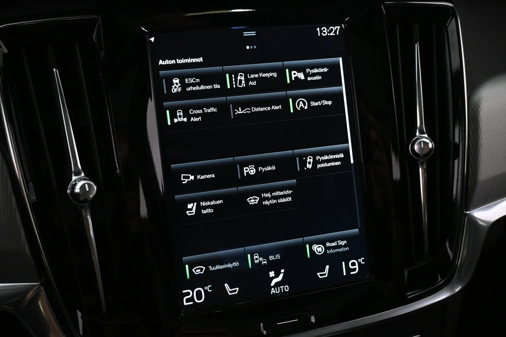 Car Image - 2IuiahSGn0QFxmOs9AmRHm