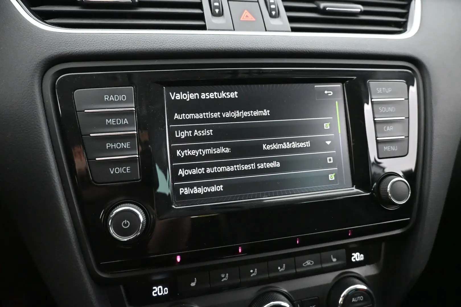 Car Image - 4E8UZeSECFeKmjN55c1yDm