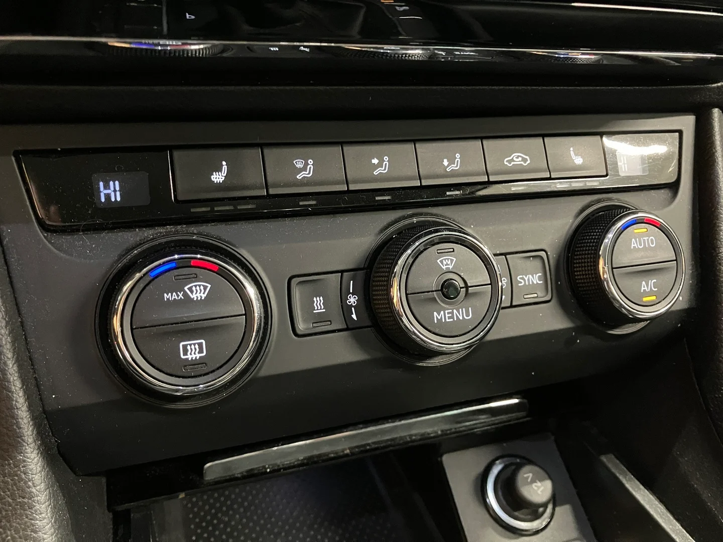 Car Image - xh0X1cJVC1wIfPbObPSBX