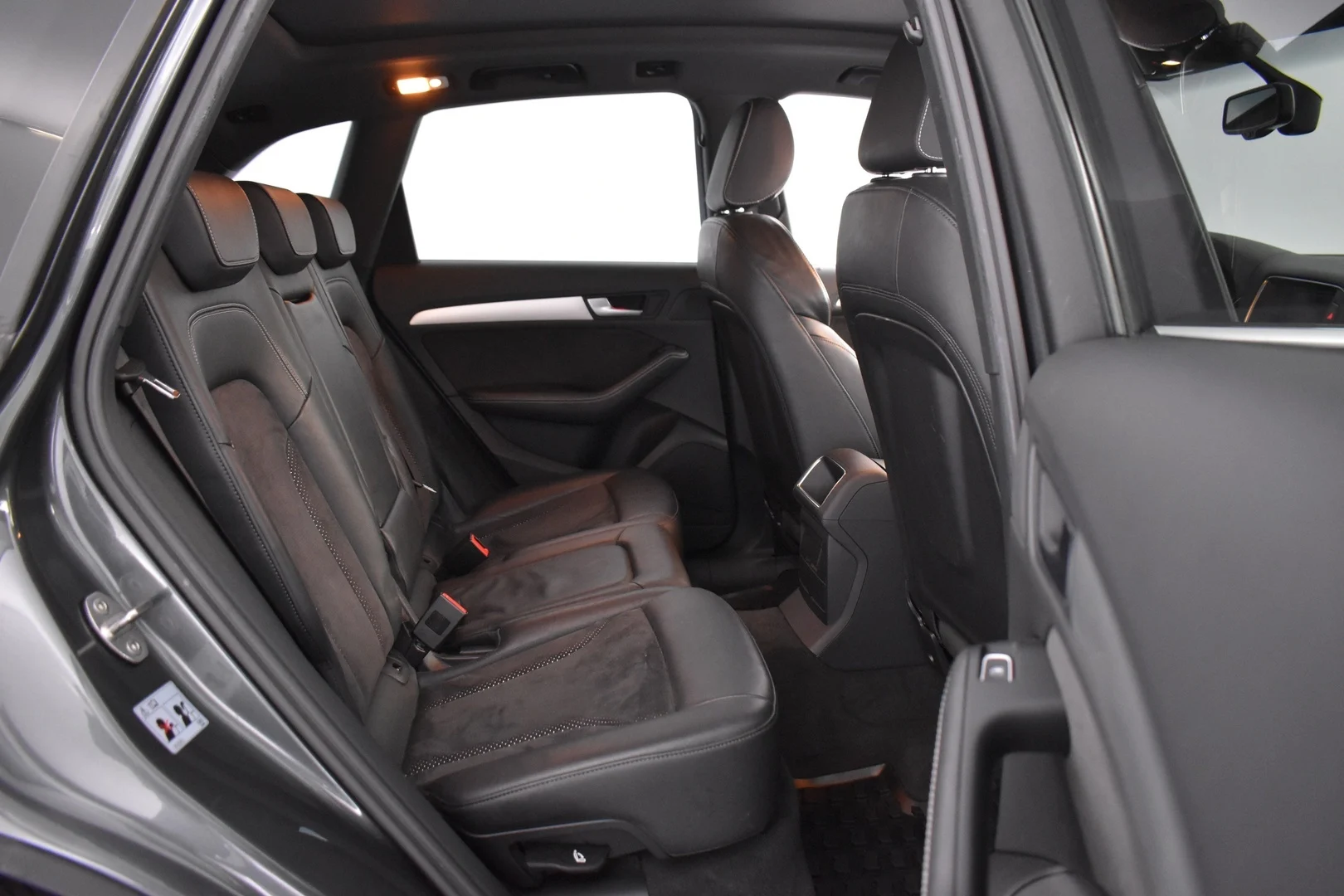 Car Image - 4gQFVczjuKZJEaPW3M5V7g
