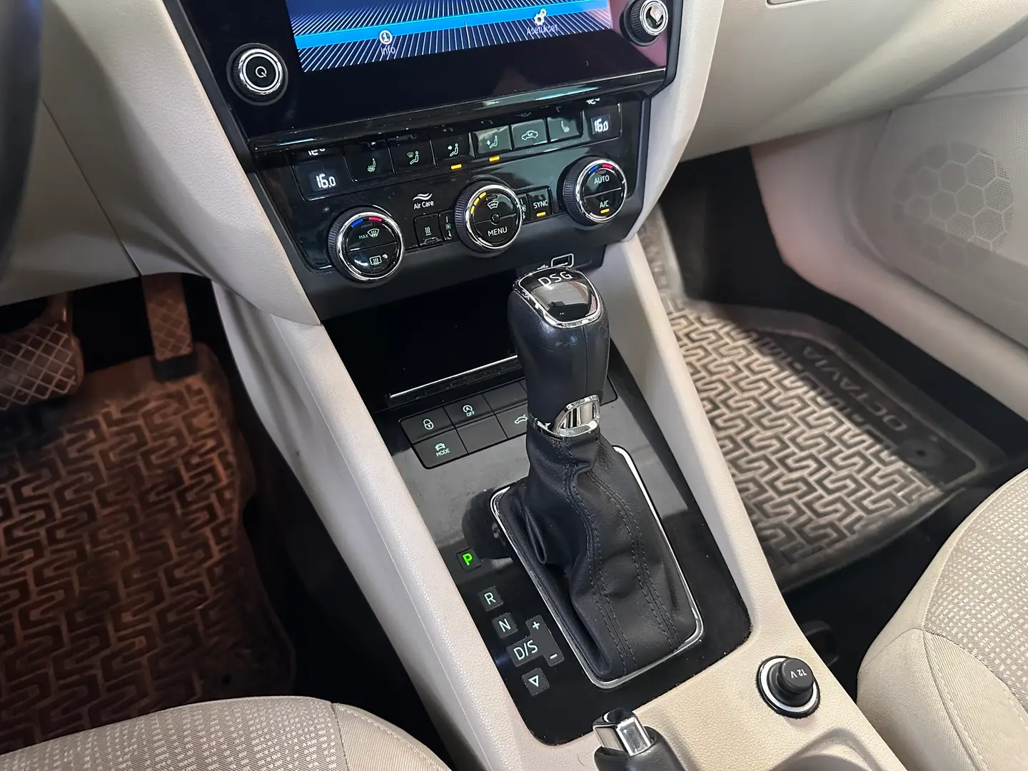 Car Image - 2A6N87Rp9LIGAb9RUVqpZJ