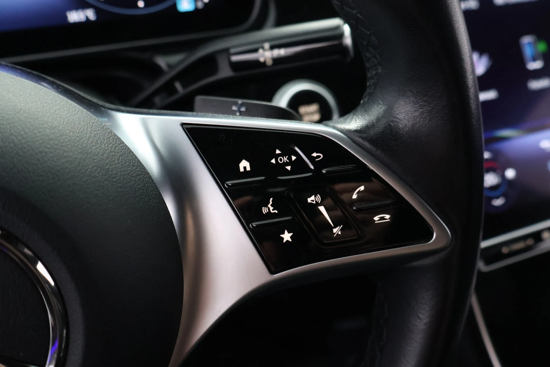 Car Image - 42kXQkk71xfVirX8fMBtYN