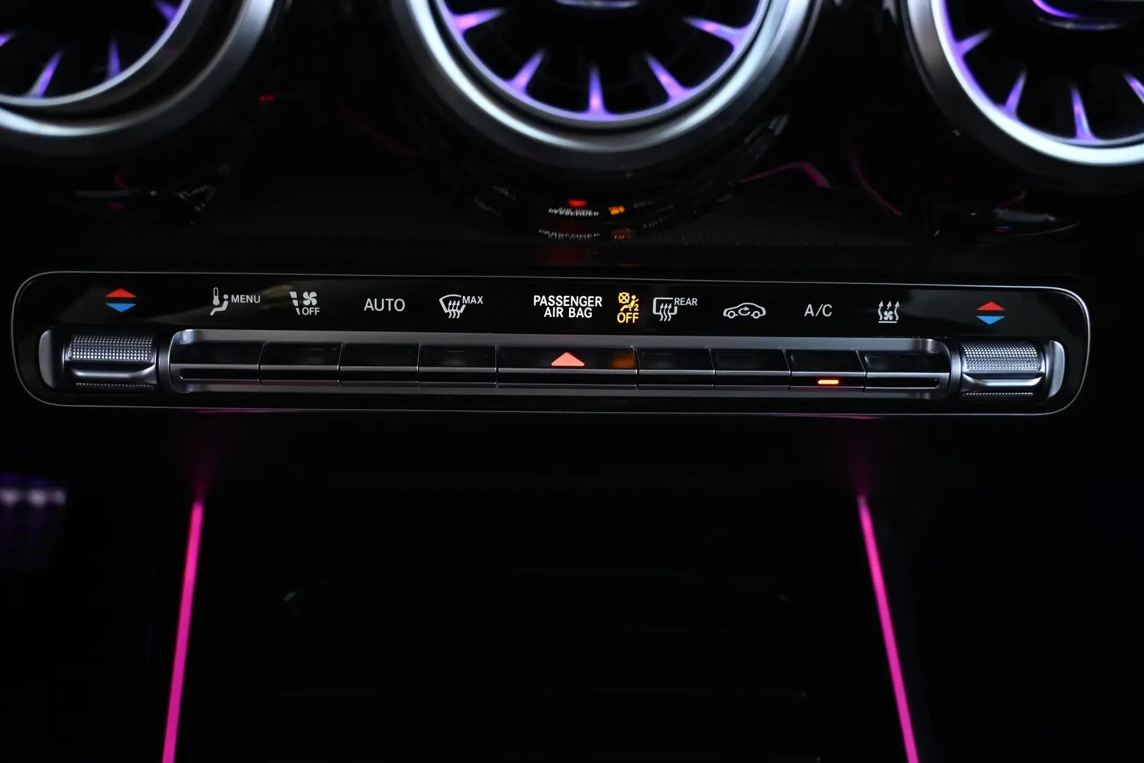 Car Image - UsILVOvaHHX3ahRXsKtTZ