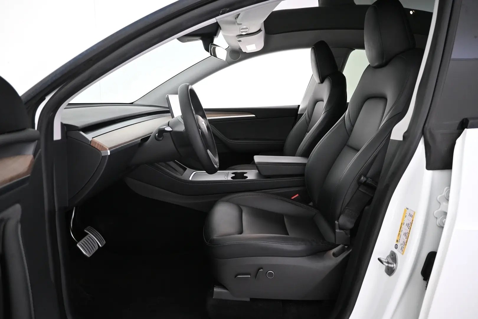 Car Image - i8Ml8YZTK2exXp3PXOyu8