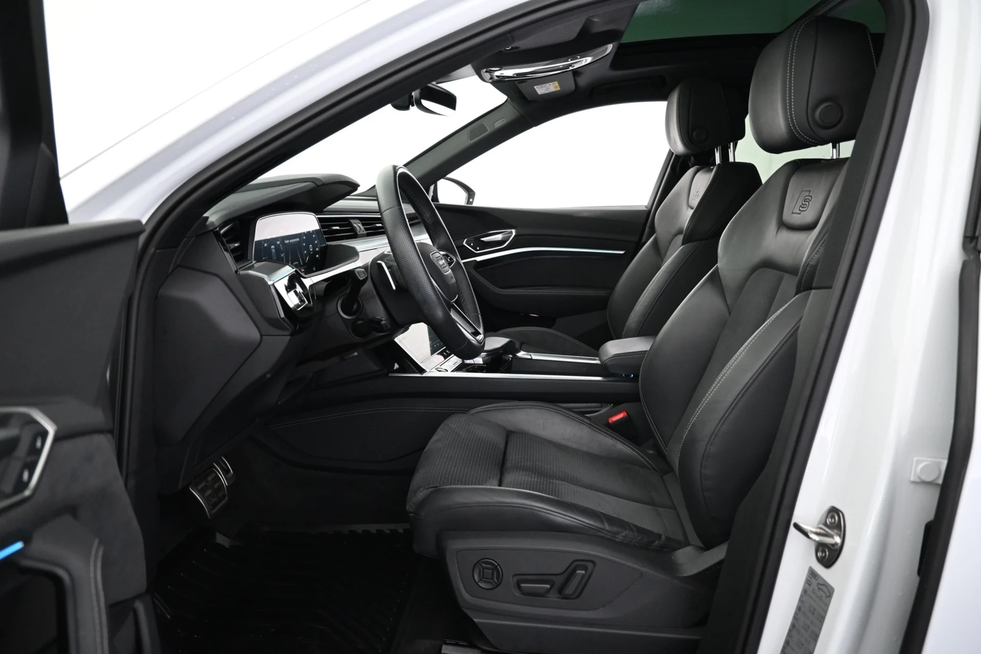 Car Image - 5mzruv5RDqRTZCe4C9mth7