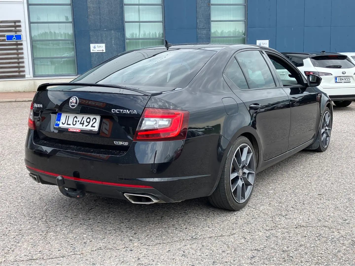 Car Image - 3MGzJsvGlkVOrc7hf8gCWB
