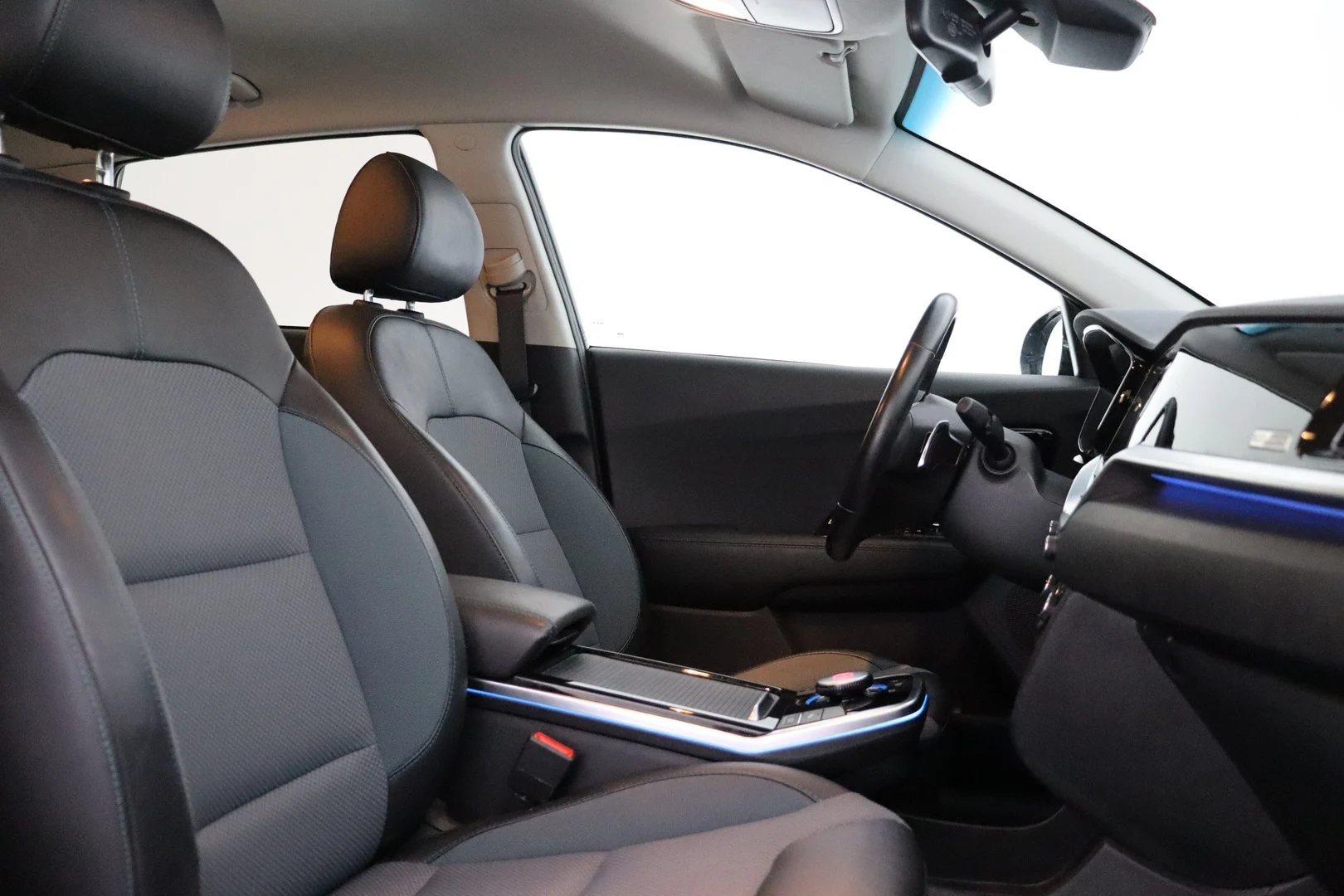 Car Image - 1WYXCsV0asGdlcF34gkNVM