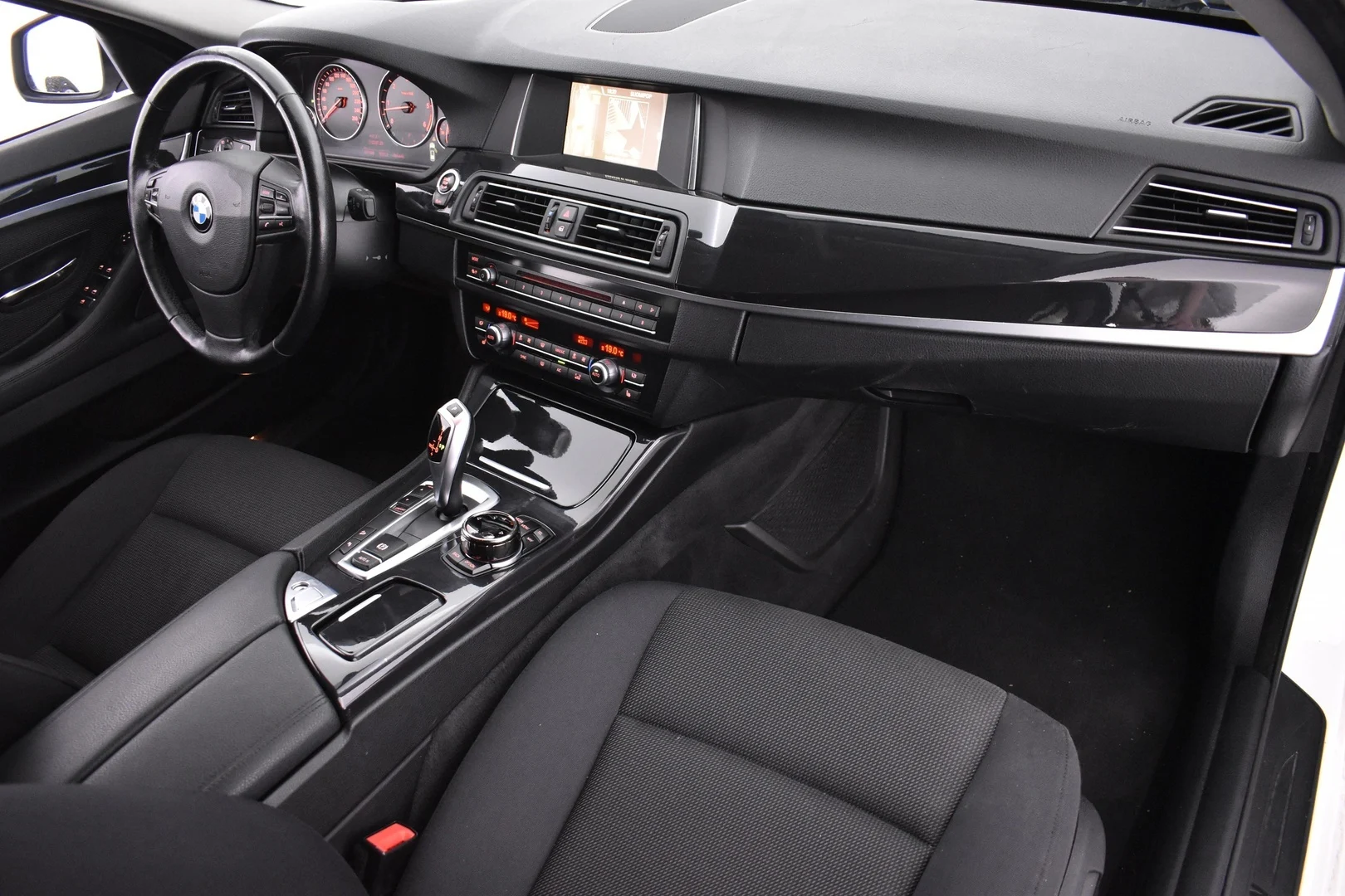 Car Image - 4KyCo7REkqxlLFj0XDPgoT