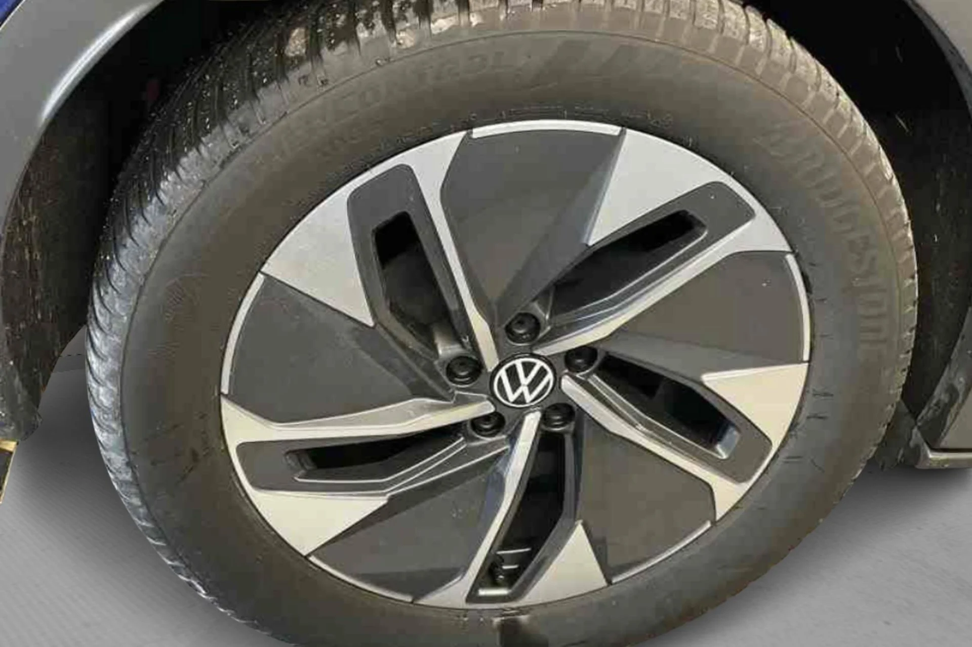 Car Image - 5oWUTrgWsfEINOvTITlw1N