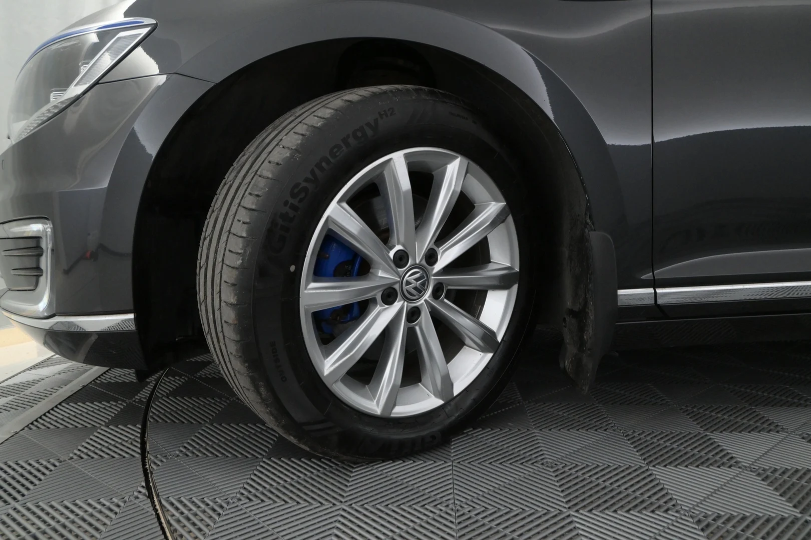 Car Image - 6SVpV2hiP0aGTcV6n4E7Qf