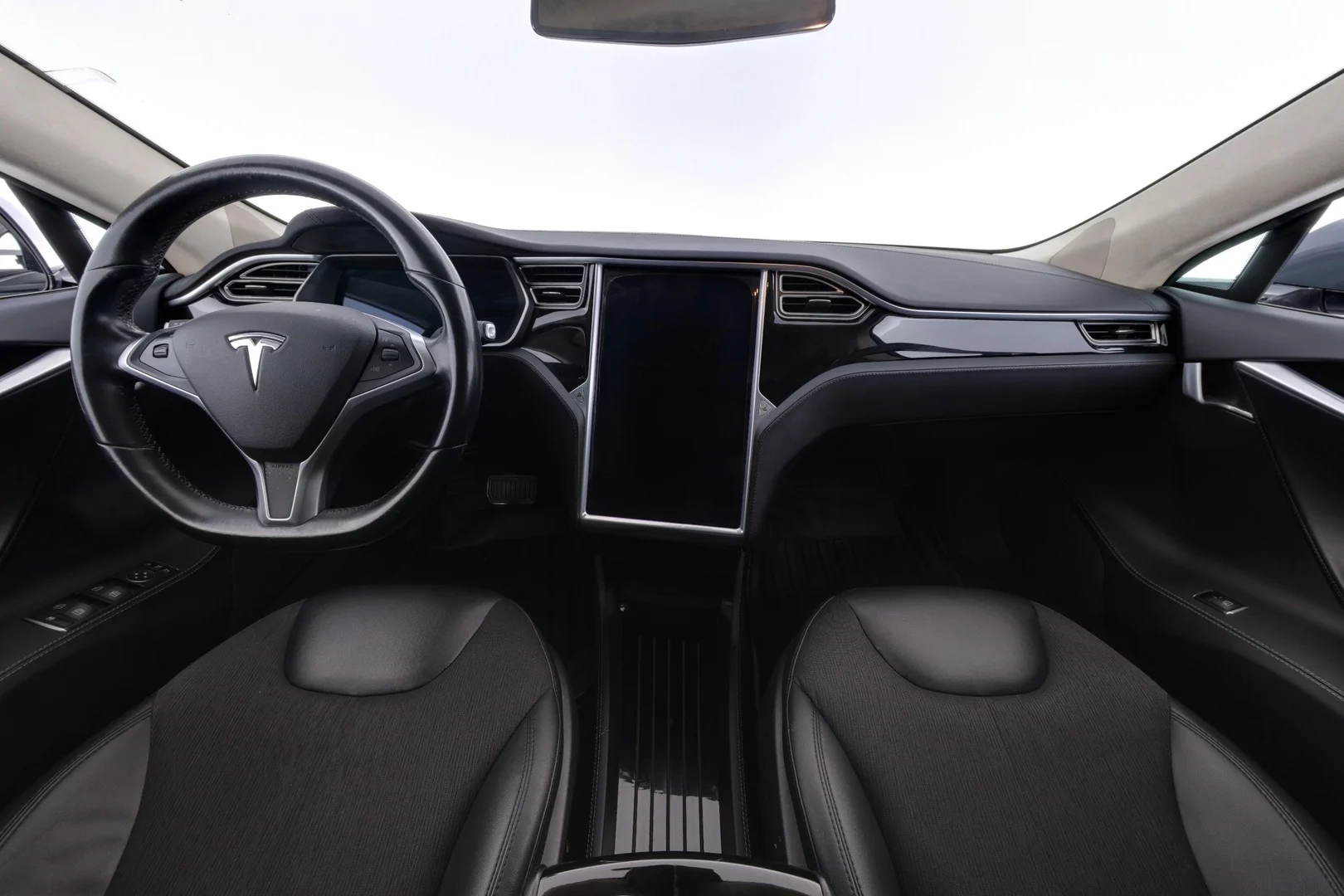 Car Image - 6KgDfqmC8QIq3PZNLtmXJj