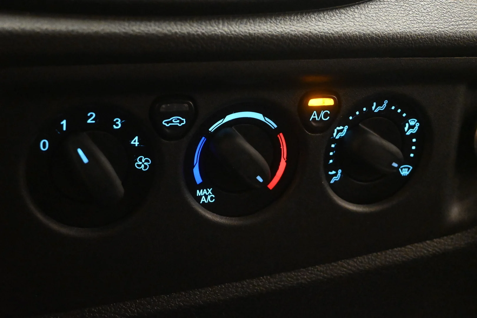 Car Image - 75rW5aav1HDcp0KFYcybTN