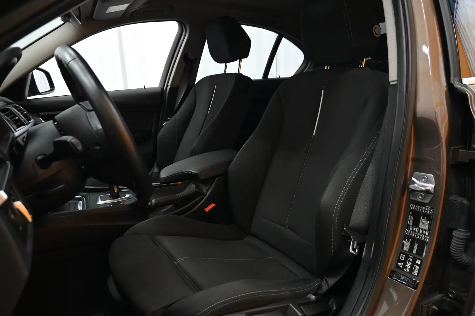 Car Image - 2hk04wf8gkFAzkGKnn7iHJ