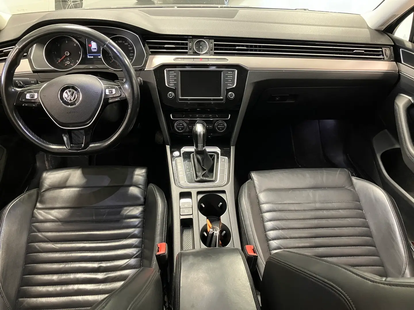 Car Image - 7mrSUJA3WqJEXlKtqLz8Cl