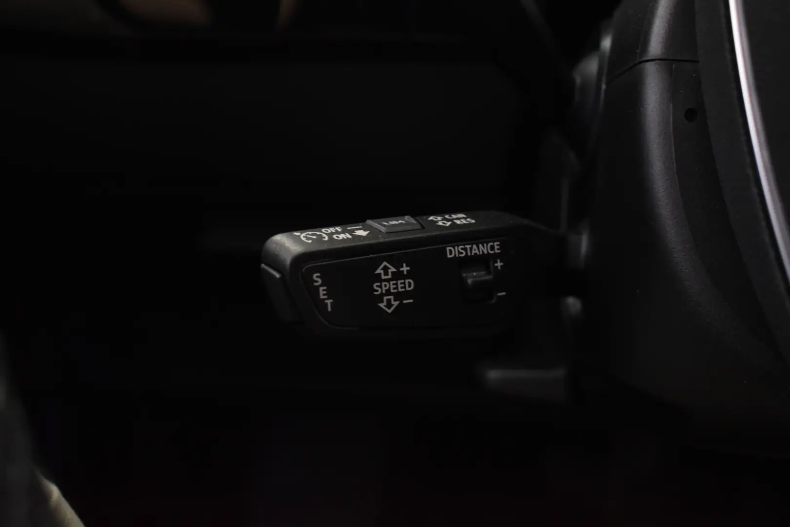 Car Image - 6yJC6dmgLSmEIARQA8LVii