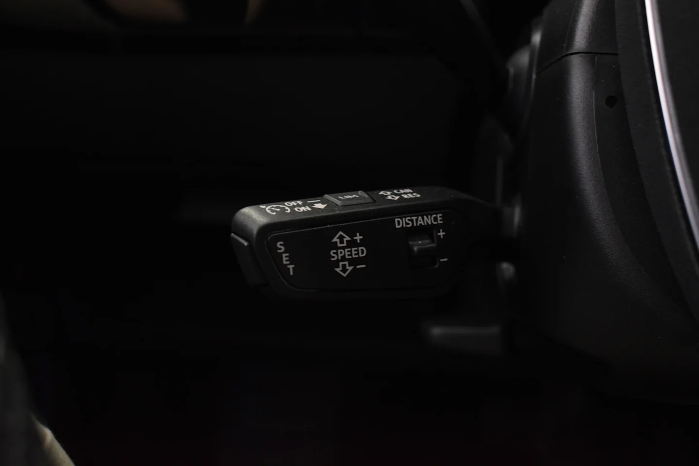 Car Image - 6yJC6dmgLSmEIARQA8LVii