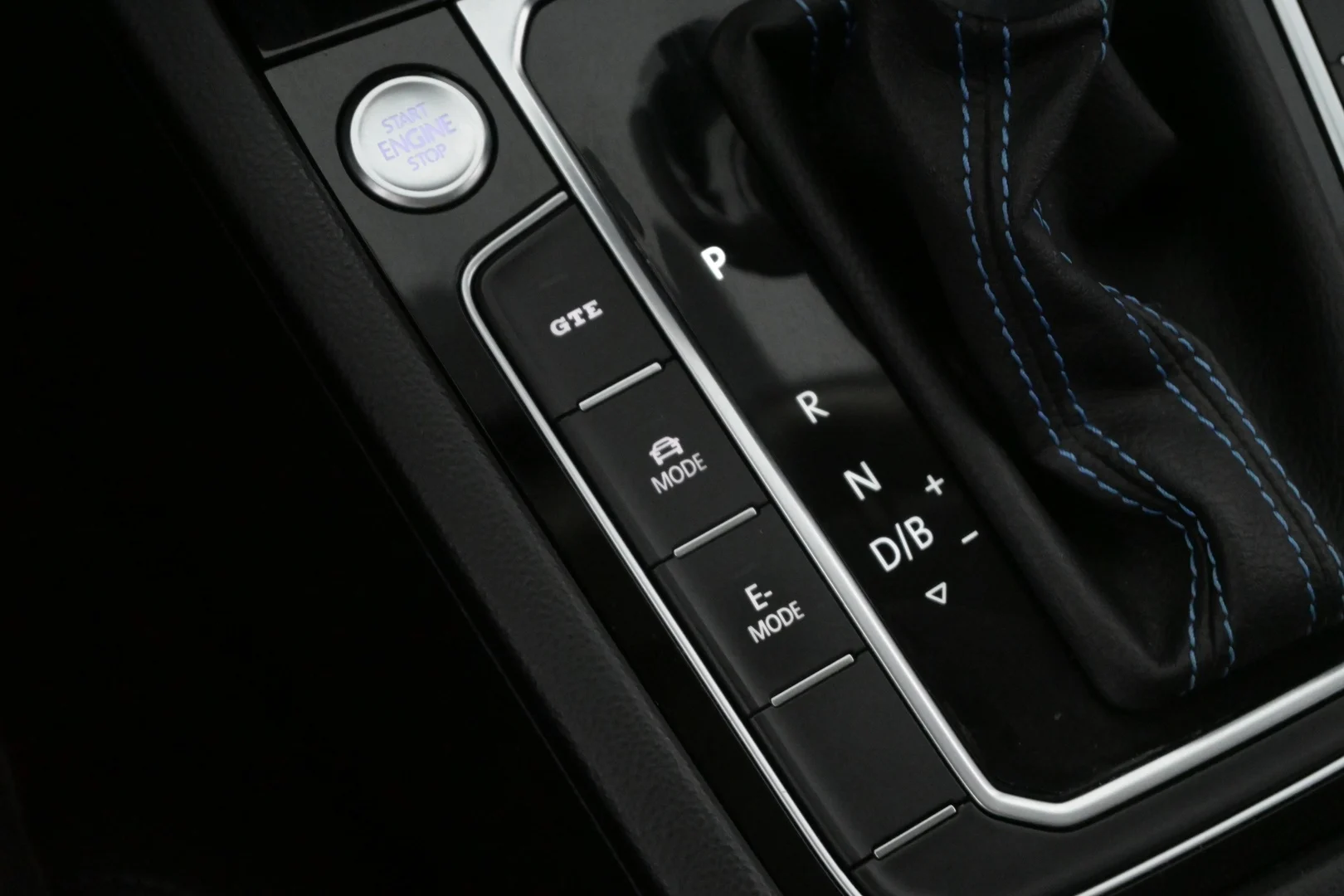 Car Image - 608Y6BgCis1zR3TM3gtPPL