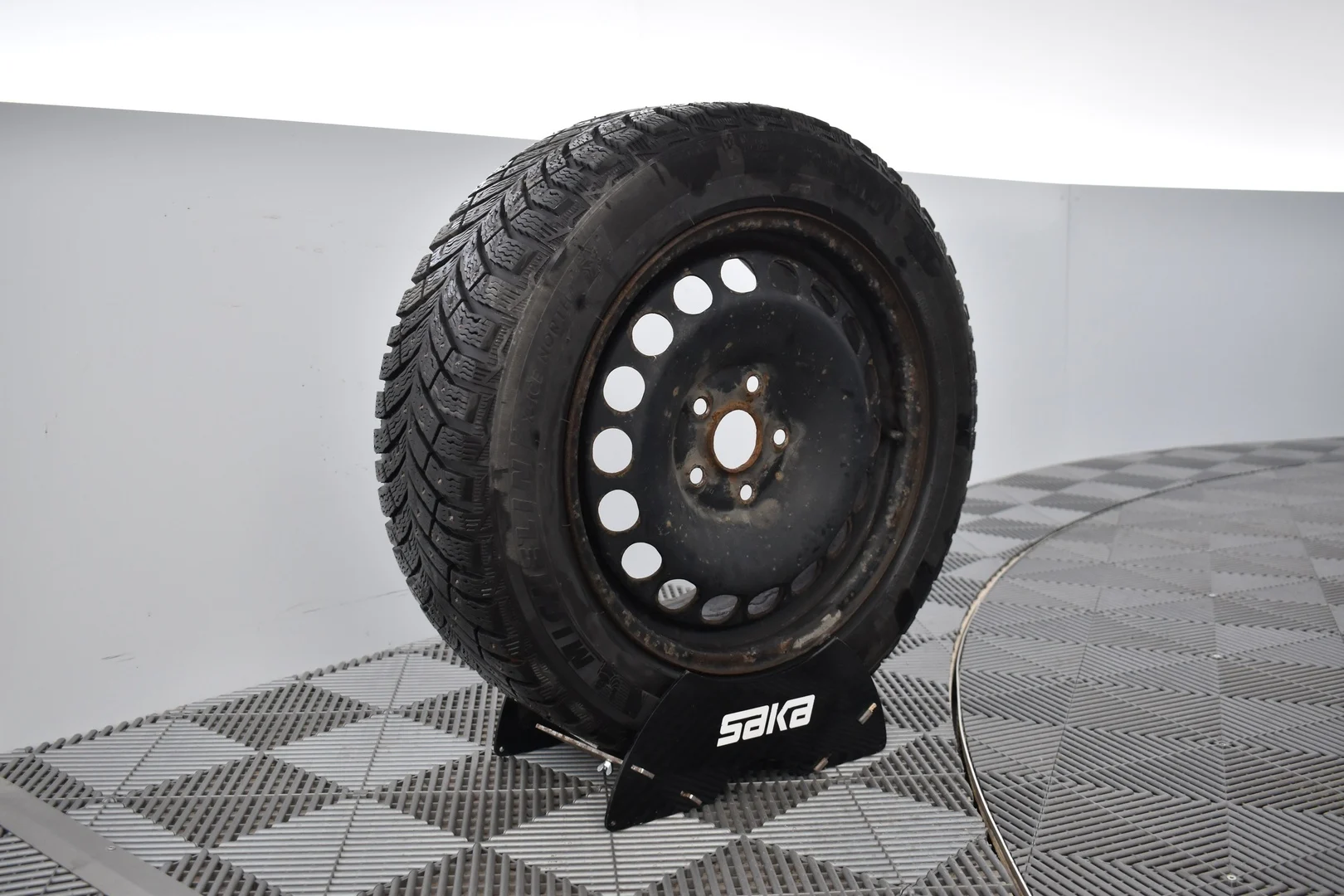 Car Image - 3hsfGlpzo7afWiyWjl6duT