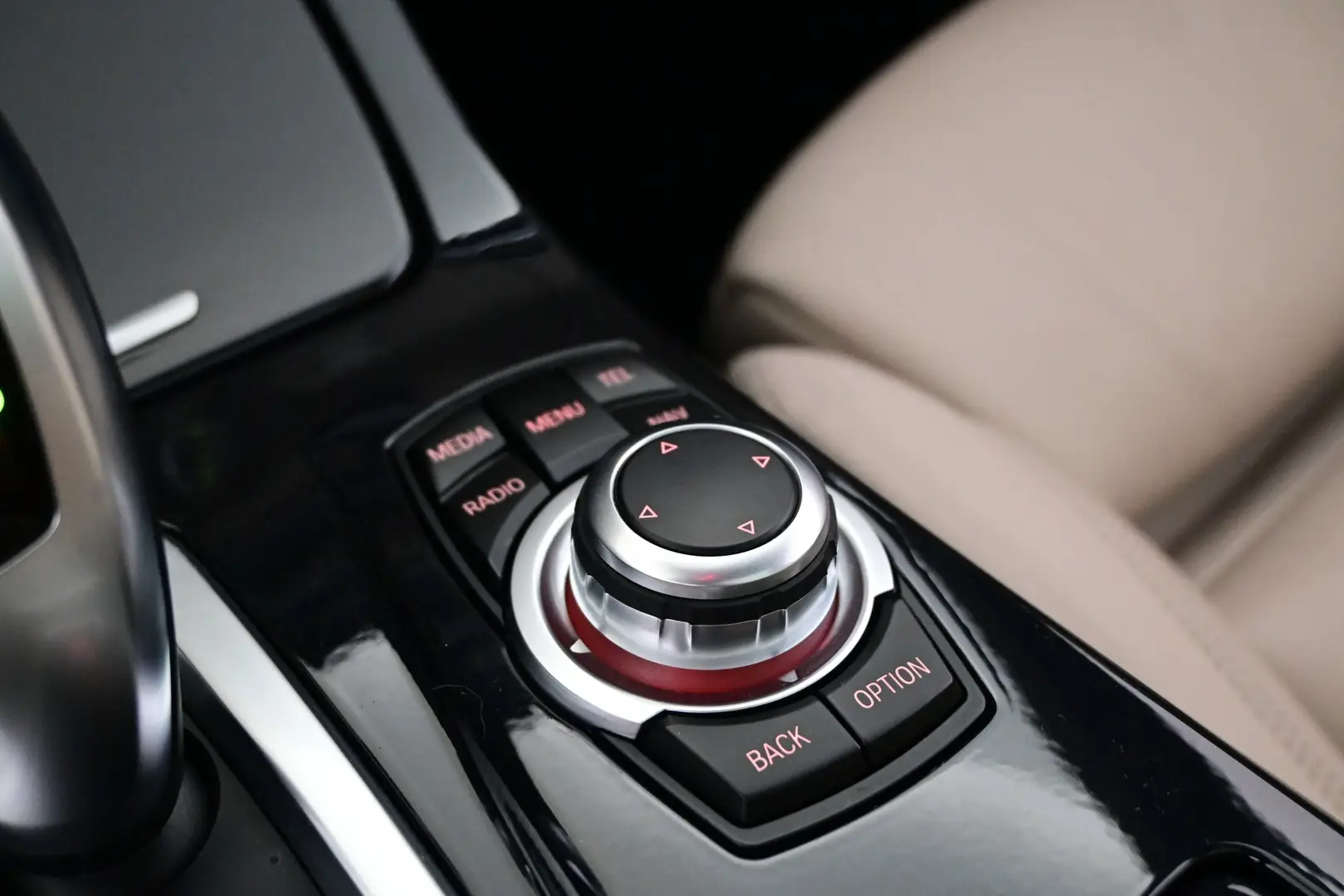 Car Image - 3PWFnGQ8r1iK4Rg4i2gtVL
