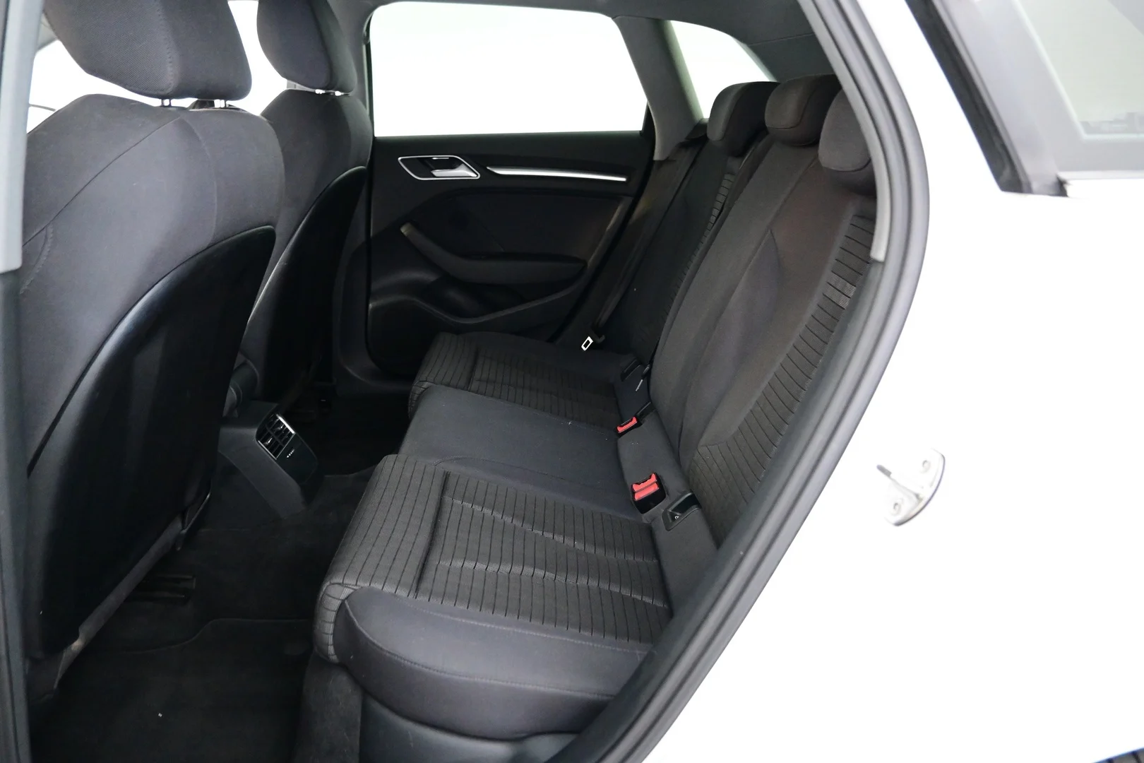 Car Image - 3mTMm6j93tW1FDq1J9Nhk7