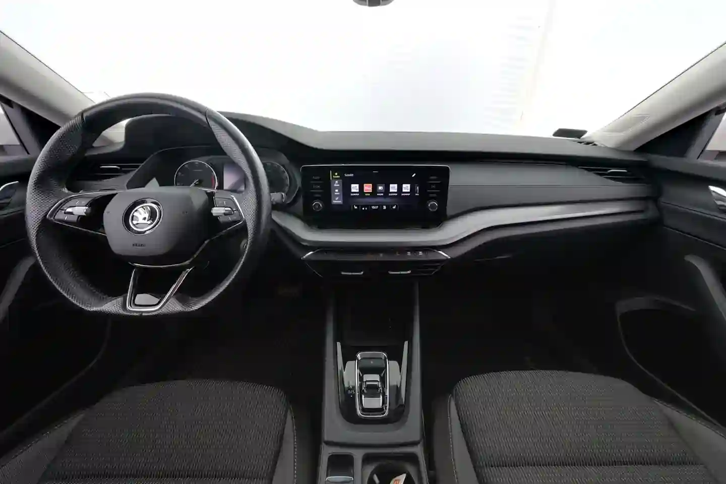 Car Image - 3uVMtxJLzb5wDMudNg5px9
