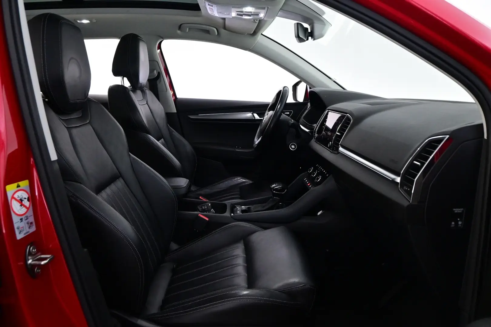 Car Image - DhbYO7KVQaSsu7jO31cXj