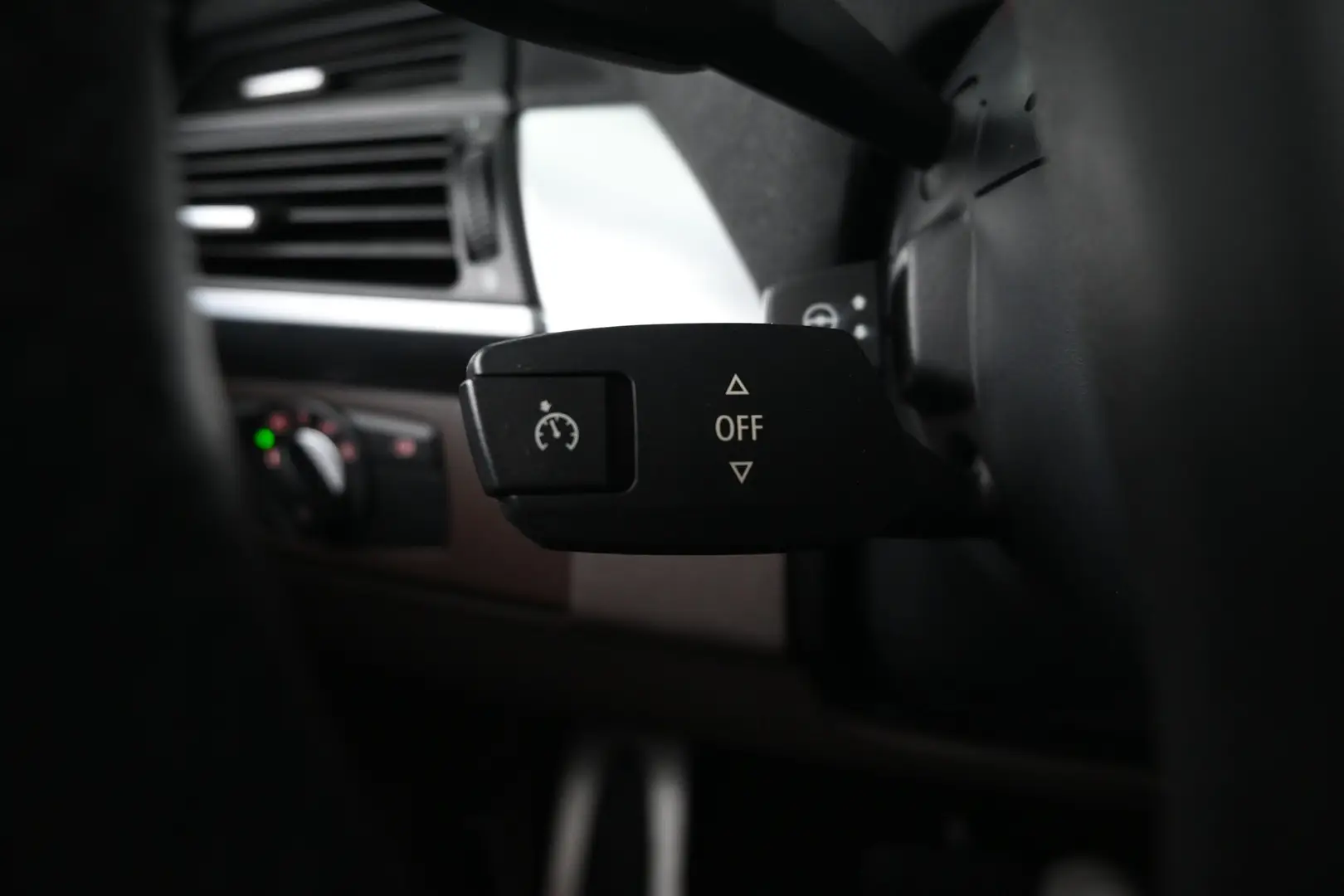 Car Image - 6W4hTq3TCkPkajleaDBcur