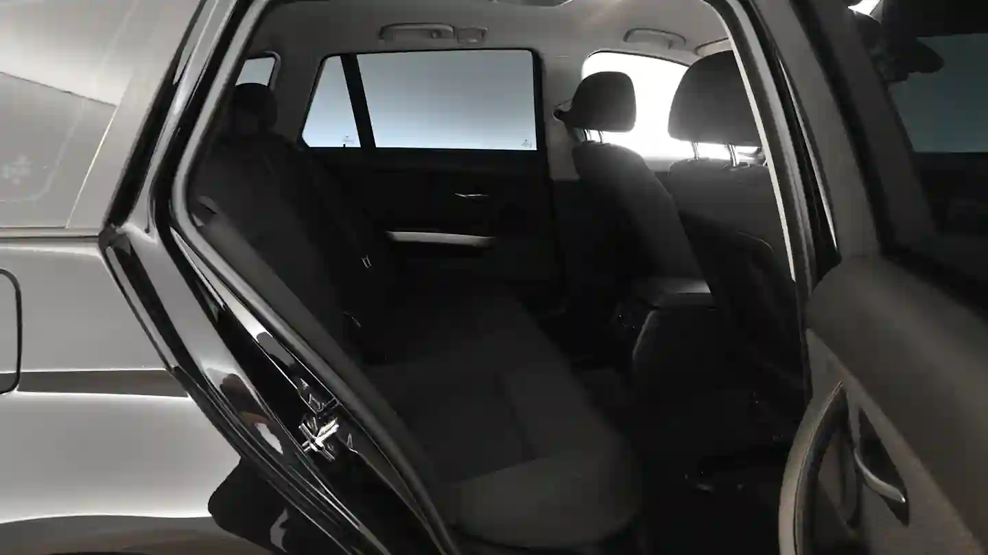 Car Image - 3PxLrYTDVwrmKaGubjnF9d