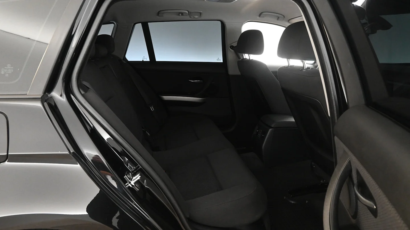 Car Image - 3PxLrYTDVwrmKaGubjnF9d