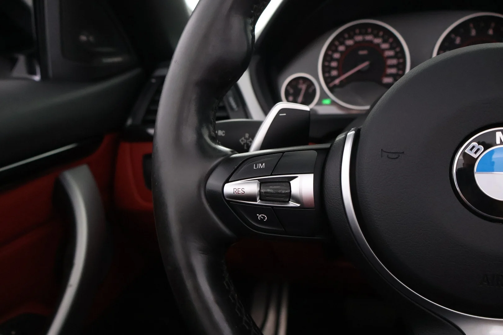 Car Image - 2OQceXd6TghF28lXKDFIP8