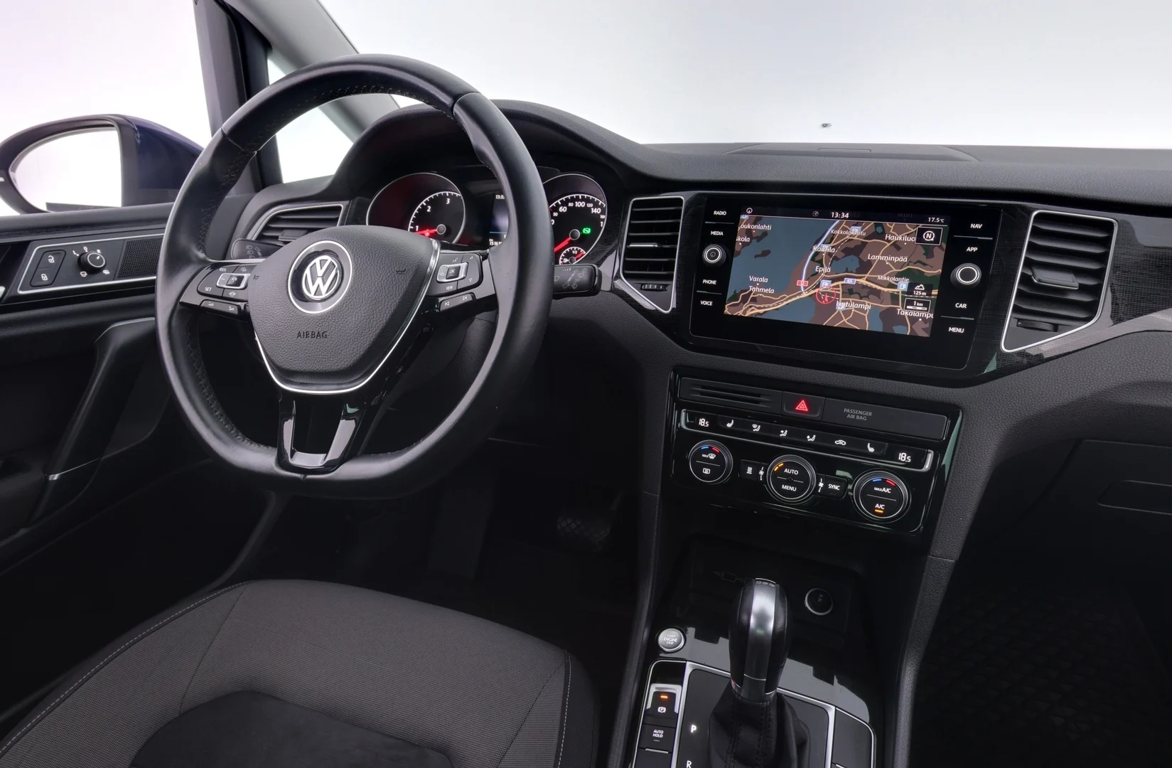 Car Image - 53Y7E4VYM5fL713cLhI29C