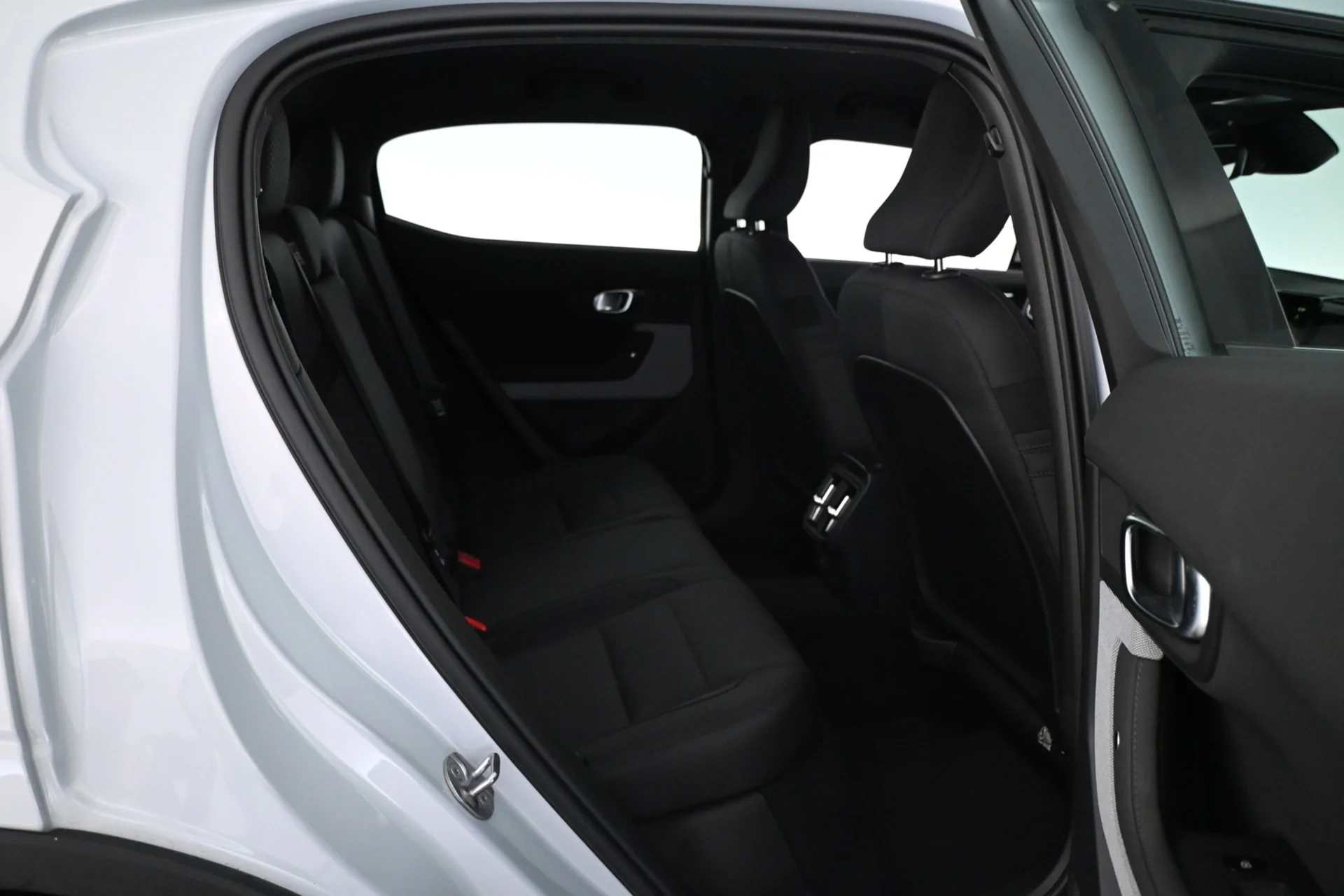 Car Image - 6RJY0RWjSArea1t7BtKLMz