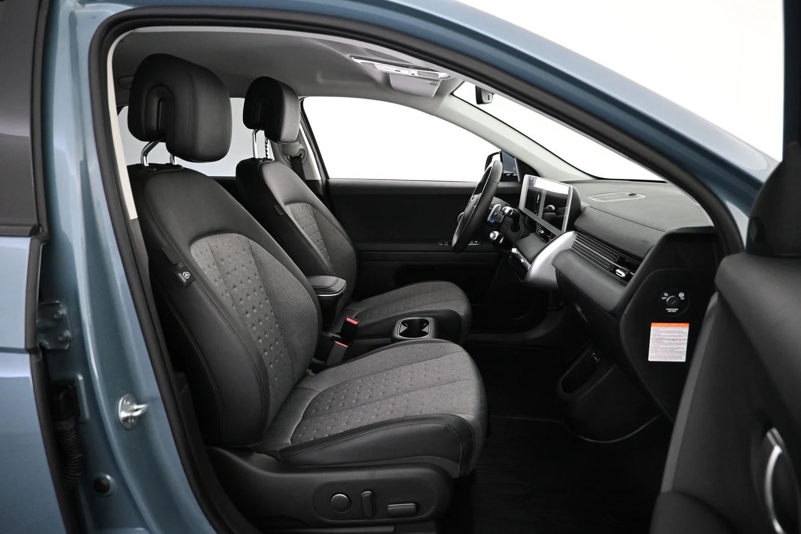 Car Image - MQHI751N5nRmul1hvrLhF